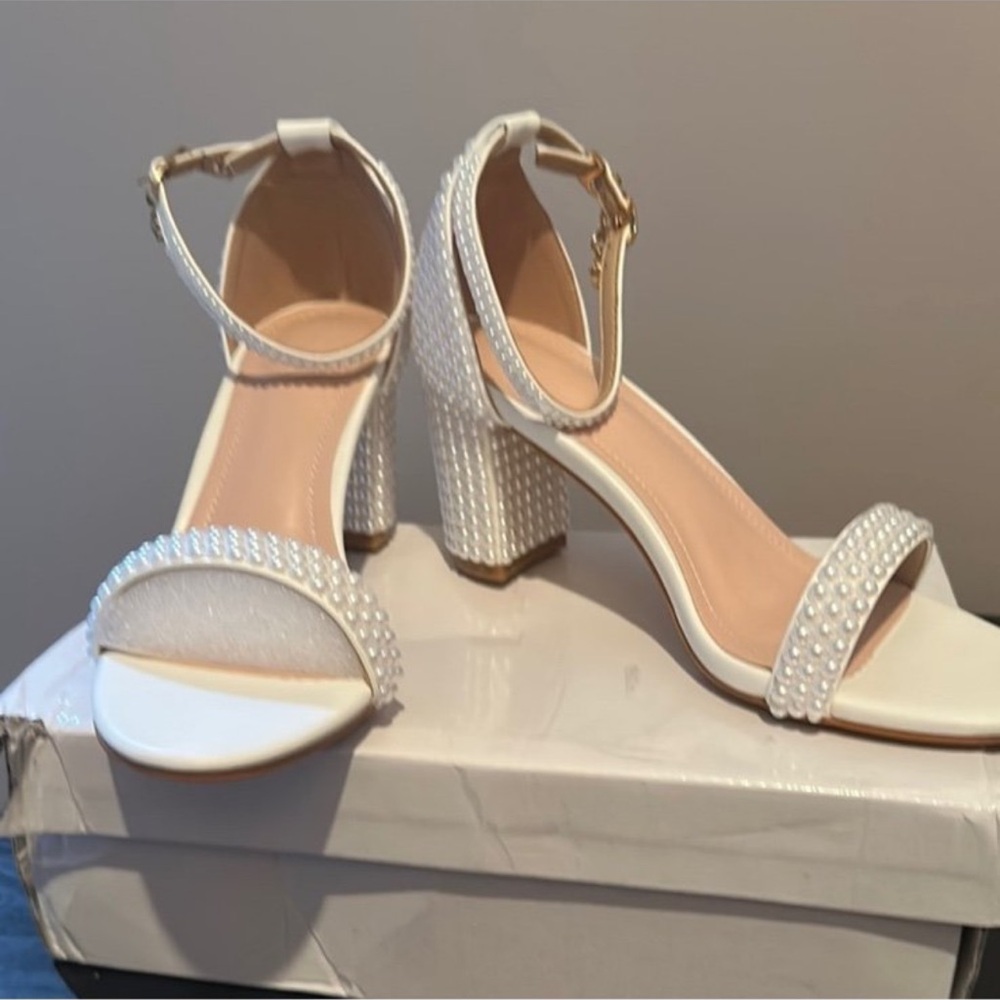Elegant White Block Heel Sandals